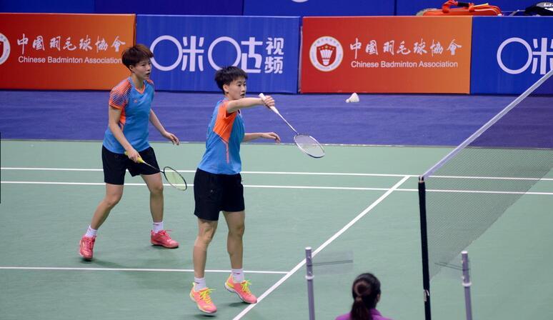 羽超厦门险胜浙江取七连胜领跑 石宇奇丢分江