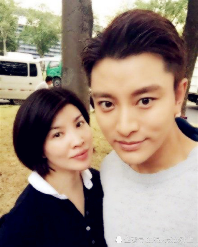 贾乃亮姐姐深夜发文为弟弟祈福,疑似担心再惹