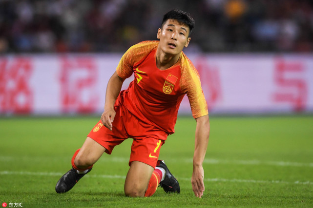 武磊遭伊拉克暗算受伤 国足亚洲杯23人呼之欲