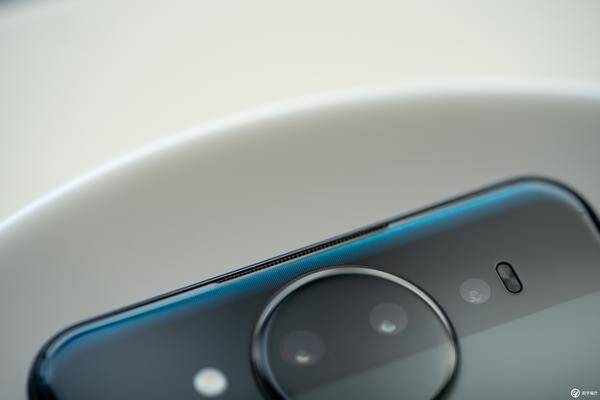 双面屏厚重?易碎?vivo NEX 双屏版给出最新答