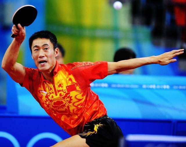 3届奥运会功臣王励勤力量究竟有多无敌连续进攻扣杀对手