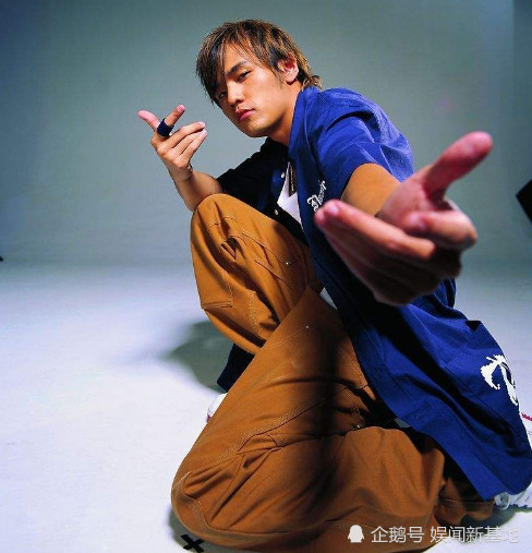 周杰伦的第一首主打歌有如此地位?网友:华语乐