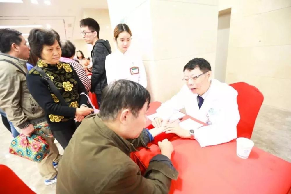 包含廣安門中醫(yī)院代幫掛號，服務(wù)好速度快的詞條