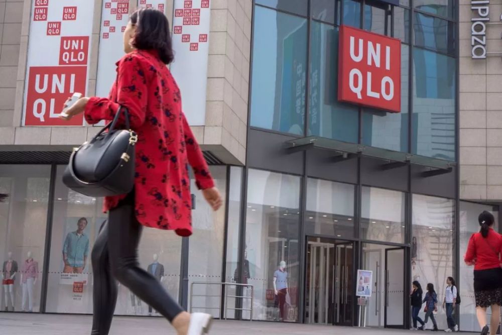 优衣库中国内地门店破660家;Burberry宣布全新