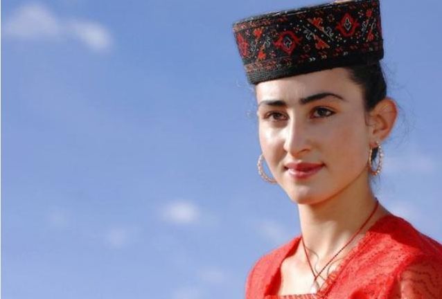 奇闻趣事:塔吉克斯坦虽然贫穷,但美女很多,当地