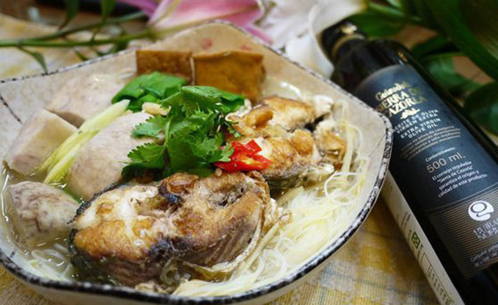 乌鱼这做法最简单,我家隔三差五就吃,不腥还特