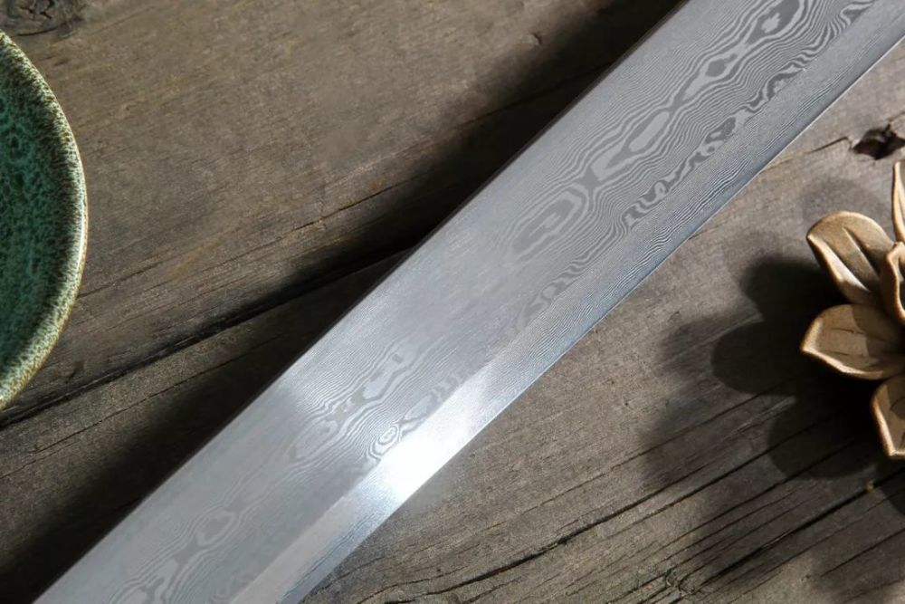 简单才是真绝色素雅简单的白木唐刀