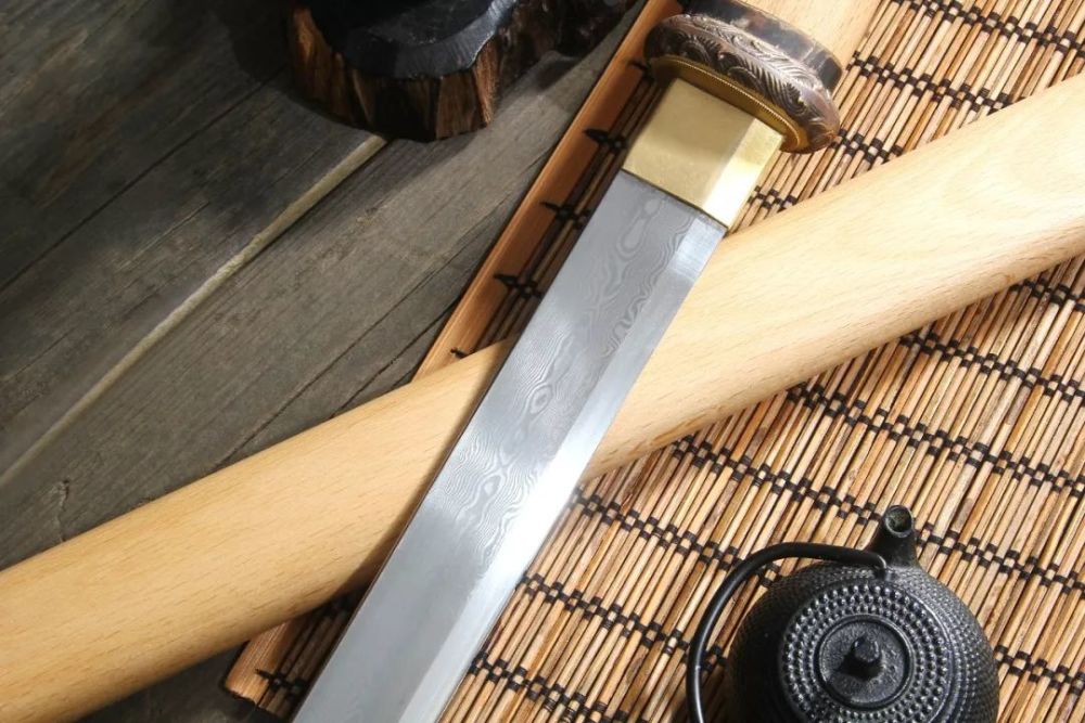 简单才是真绝色素雅简单的白木唐刀