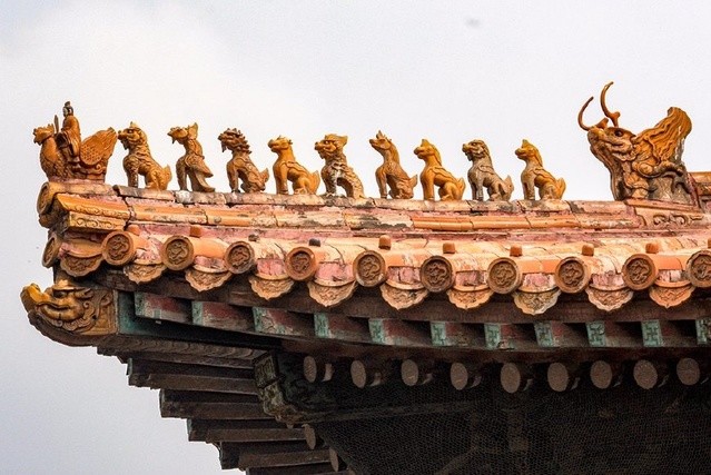 故宫屋顶上的琉璃小神兽  你知道它们的名字吗?(图)