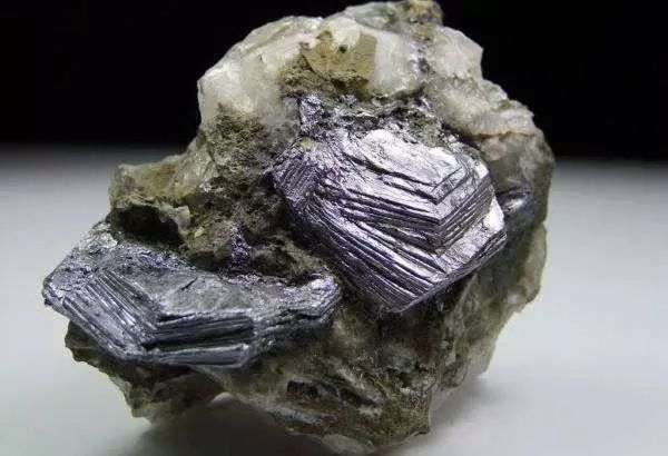 磷世界上84%～90%的磷矿用于生产各种磷肥,3.