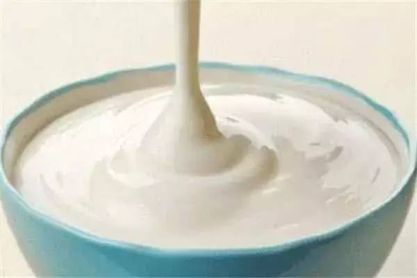 孩子嘴馋想吃零食,别一味的阻止,4种零食对身