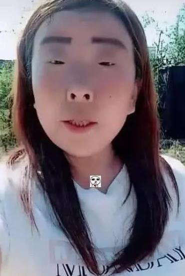 抖音"一字眼"走红,网友:见过一字眉,一字眼是第一次见!_腾讯新闻