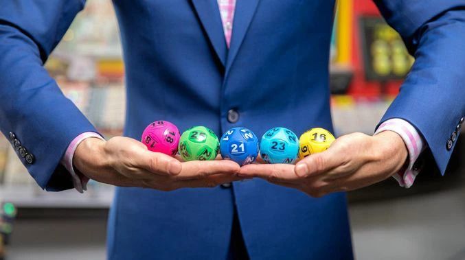 男子买彩票中了大奖 结果发现奖金已经被人领