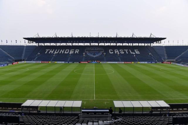 亚洲杯足球地理:泰国将足球融入生活 奇葩球