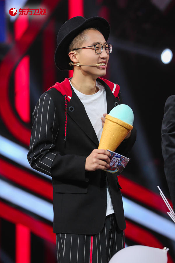 《没想到吧》王祖蓝胡海泉王晰与音痴合唱 铁路夫妻现场温情团聚