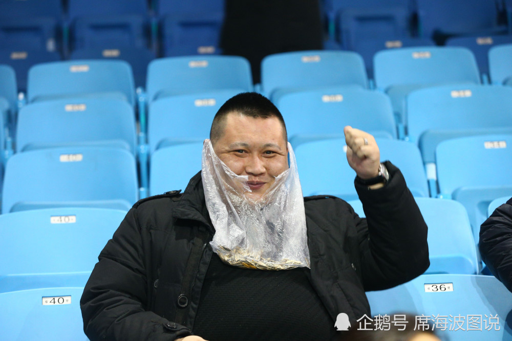 cba赛场现机智"瓜子哥"