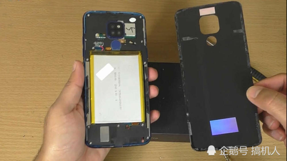老外拆解山寨华为Mate20Pro后感慨:造假的成