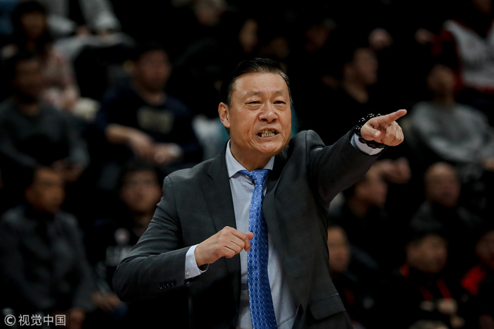 李秋平:篮板球差距太大 董瀚麟回归还需要时间