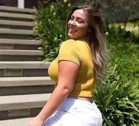 areum·jung是韩国有名健身教练,身材不输卡戴珊!曾是御用教练