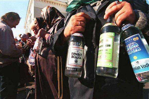 东北人喝酒全国无敌,但面对邻居俄罗斯,果断认