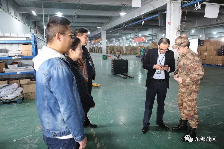 网上下单顺丰配送,军人被装实现私人订制