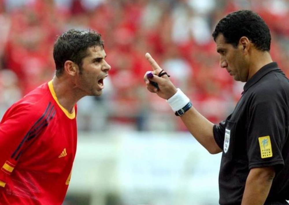 2002世界杯韩国淘汰西班牙主裁判:没收韩国人