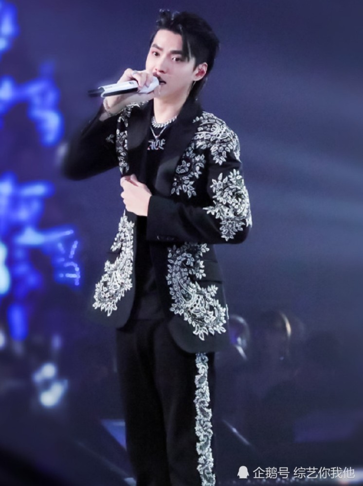 紫光阁点名批评流量艺人,蔡徐坤、吴亦凡、杨