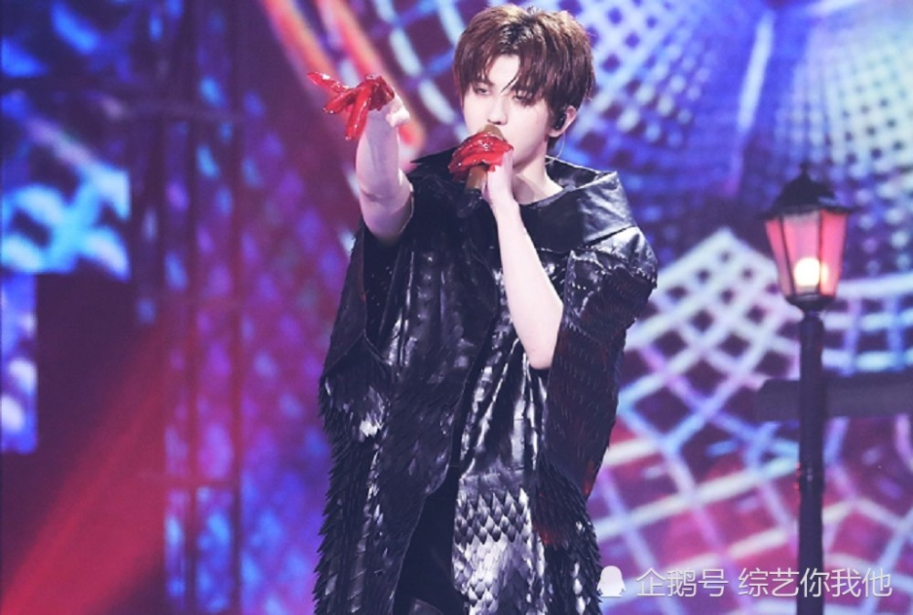 紫光阁点名批评流量艺人,蔡徐坤、吴亦凡、杨