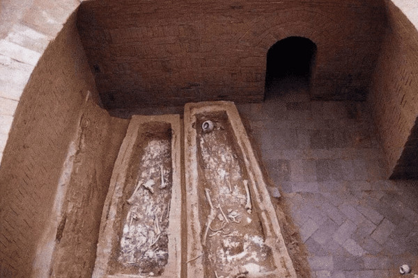 山西万荣惊现薛仁贵祖先墓,专家带警方紧急封锁现场!