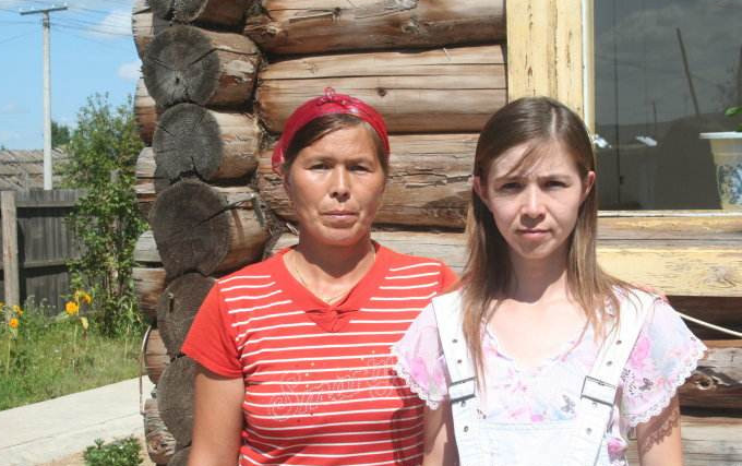 中国的俄罗斯族人会回到俄罗斯吗?听听他们的回答,太意外了!