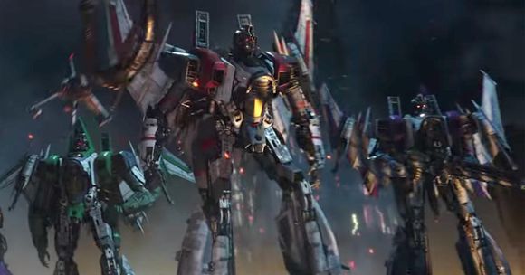 《大黄蜂》电影最好看的居然是开头前3分钟?