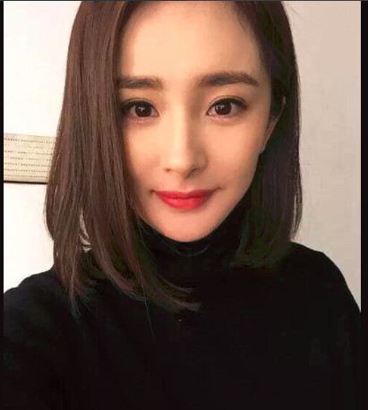 竟然从方脸变成了瓜子脸