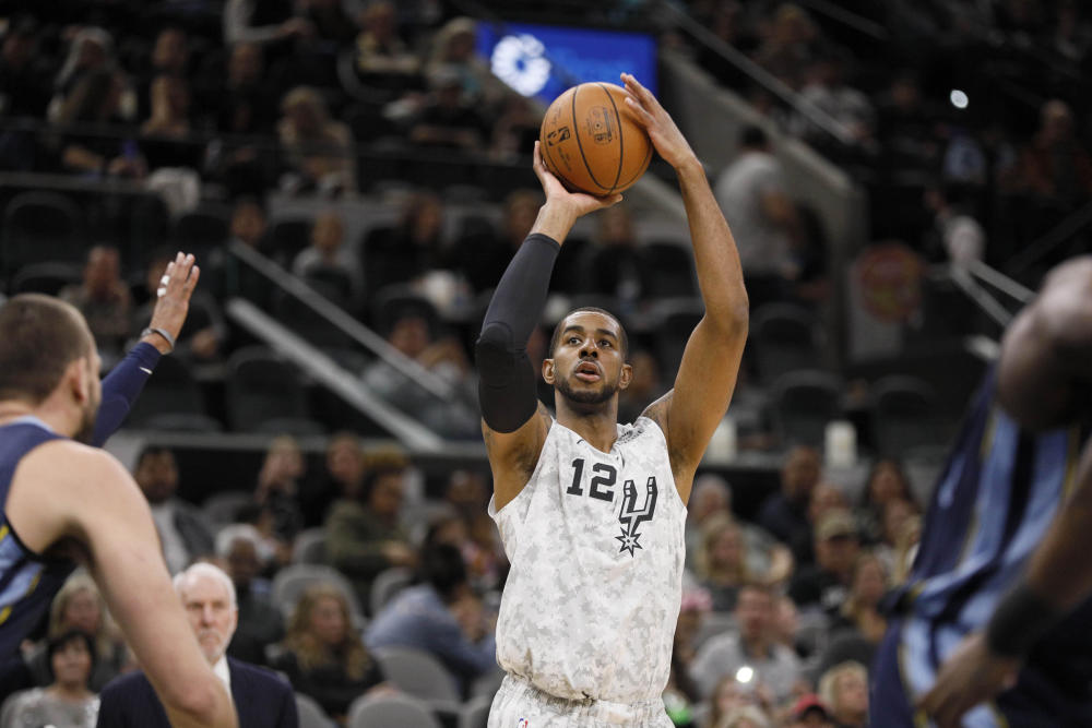 怀特投篮9中8康利21分难救主马刺胜灰熊迎来四连胜