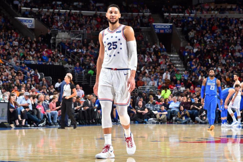 没跳投?西蒙斯正增加出手 大帝鼓励队友大胆投