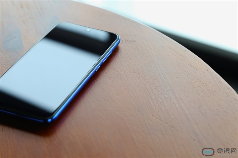 自带流量的手机 小米Play上手体验报告