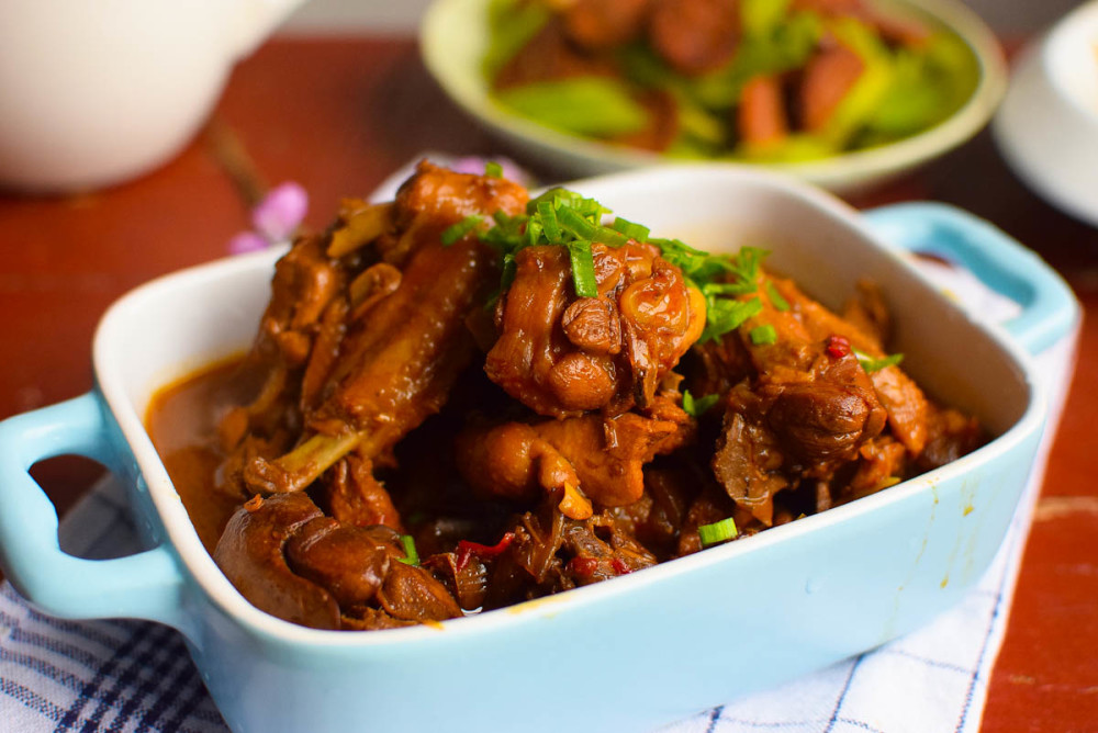 所有鸡肉菜中,最喜欢这一个,每次做都是一大盆,最后连汤都不剩