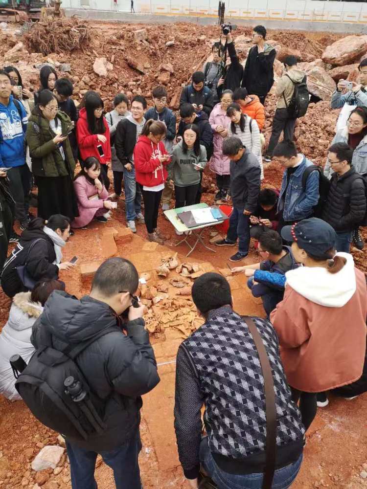 项目位于"康乐村-新港西路"地下文物埋藏区,学校已委托广州市文物考古