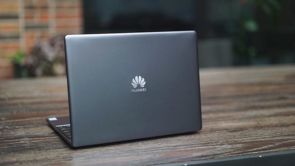 华为笔记本MateBook 13将在美国上市 屏占比