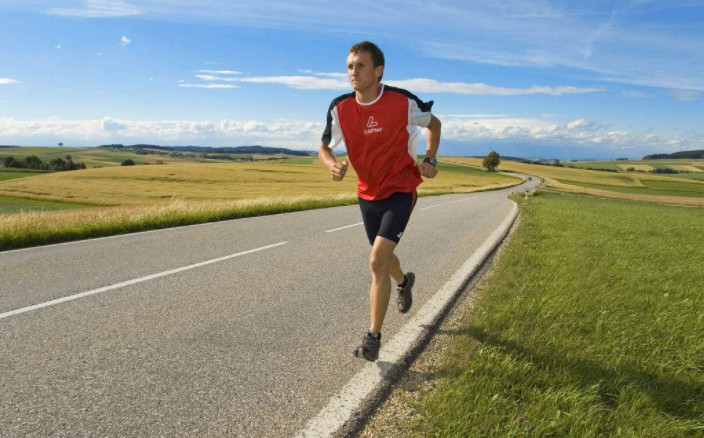 坚持长跑很辛苦?做好这2点,让你跑步能力变得更强