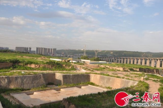 馬騰空遺址位於西安市雁塔區等駕坡街道辦馬騰空村,處於滻河西岸二級