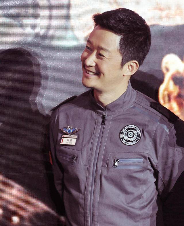 吴京主演!《流浪星球》即将上映,能对得起情怀