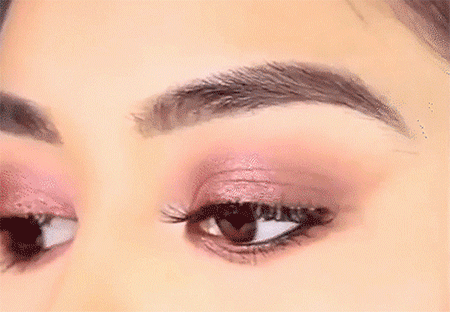 有了这支4分叉仿生眉笔,不到30秒,手残党都能轻松画出"真眉毛"