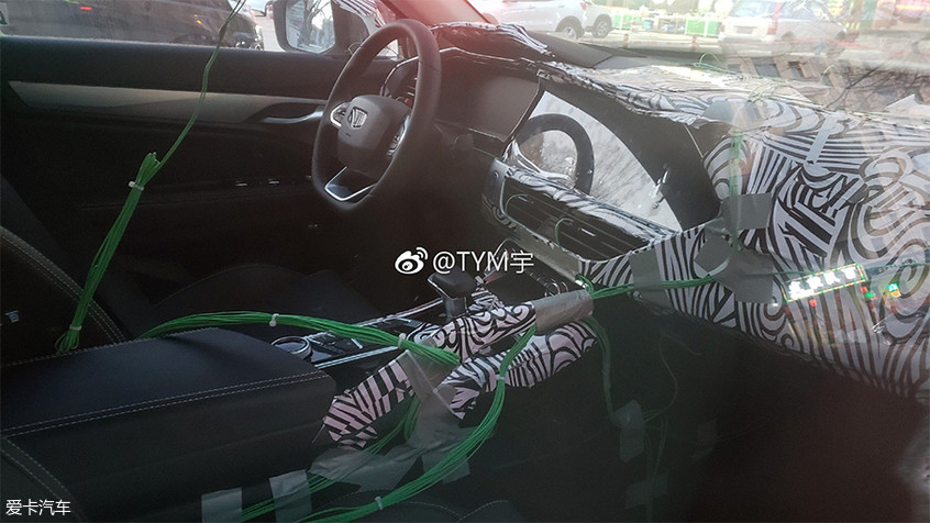 沃尔沃同款T5发动机 吉利FY11内饰曝光