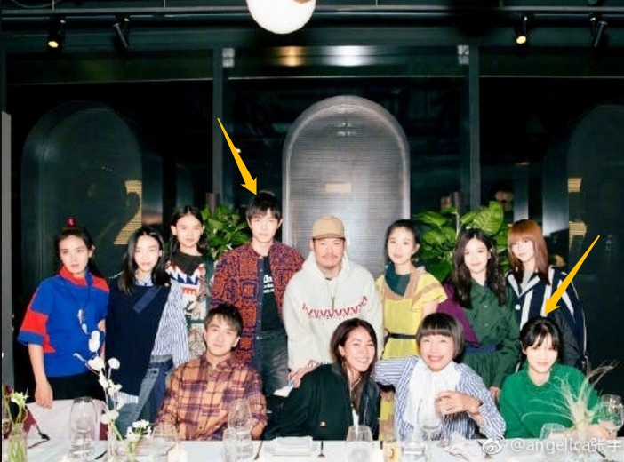 春夏金大川热恋?看似无交集但两人用同款手机