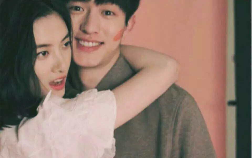 春夏金大川热恋?看似无交集但两人用同款手机