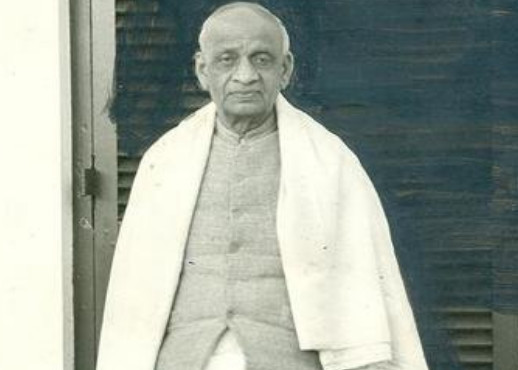 印度20亿的雕像,被自己人嫌弃是中国制造?网友