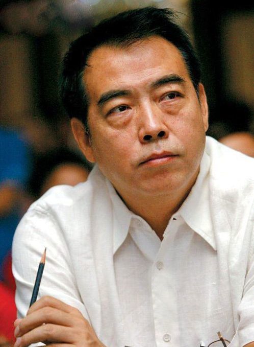 至于陈凯歌是如何诽谤邱路光,大家可以看上面两张截图,这是法院鉴定