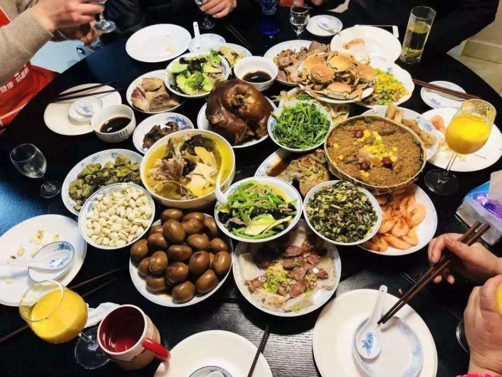 80年代,过年才能吃到的4种儿童零食,最后一种