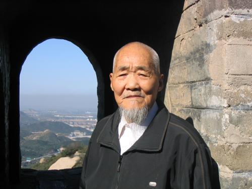 首次向日本索赔的中国老兵首相都给他低头了他还说目的没达到