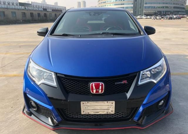 小伙花20万买辆二手红章本田思域:红机头可爆发出310匹马力